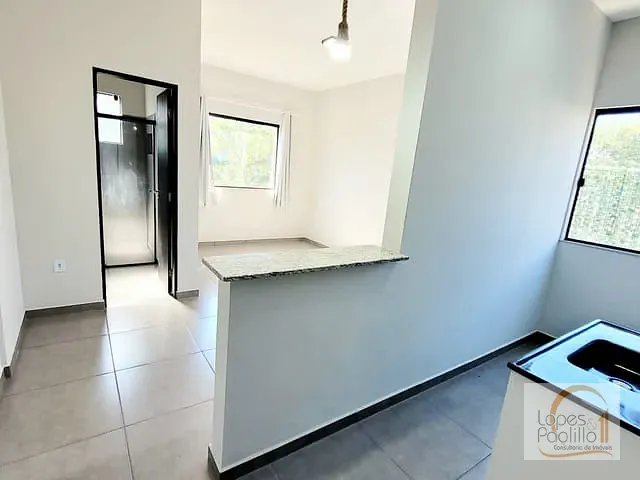 Casa com 40m² 1 quarto e 1 banheiro, para alugar, no bairro Nova Cerejeira em Atibaia