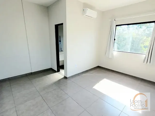 Casa com 40m² 1 quarto e 1 banheiro, para alugar, no bairro Nova Cerejeira em Atibaia