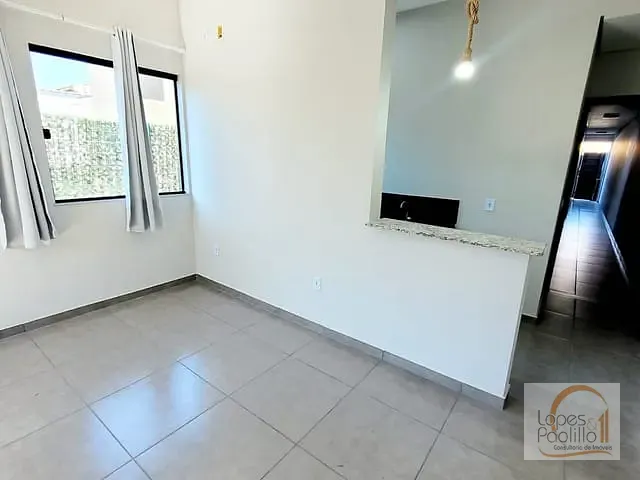 Casa com 40m² 1 quarto e 1 banheiro, para alugar, no bairro Nova Cerejeira em Atibaia