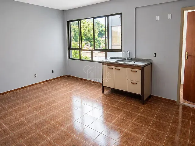 Kitnet com 42m² 1 quarto e 1 banheiro, para alugar, no bairro Centro em Guapimirim