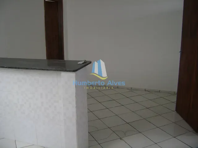 Kitnet 1 quarto e 1 banheiro, para alugar, no bairro Centro em Vitória da Conquista