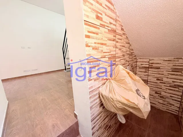 Kitnet 1 quarto e 1 banheiro, para alugar, no bairro Vila Guarani (Z Sul) em São Paulo