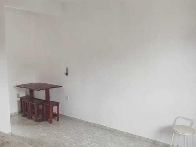 Kitnet 1 quarto e 1 banheiro, à venda, no bairro Jardim Bela Vista em Rio das Ostras