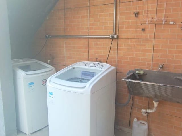 Kitnet 1 quarto e 1 banheiro, para alugar, no bairro Vila São Pedro em Santo André