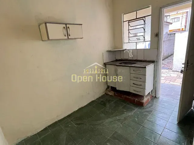 Kitnet 1 quarto e 1 banheiro, à venda, no bairro São Luiz em Volta Redonda