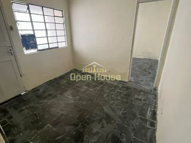 Kitnet 1 quarto e 1 banheiro, à venda, no bairro São Luiz em Volta Redonda