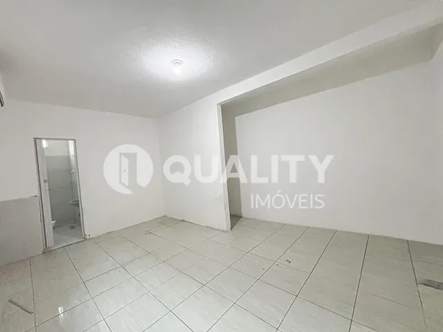 Kitnet 1 quarto e 1 banheiro, para alugar, no bairro Granja Portugal em Fortaleza