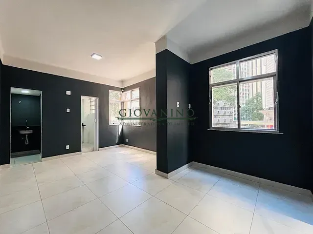 Kitnet com 26m² 1 quarto e 1 banheiro, para alugar, no bairro Centro em Rio de Janeiro