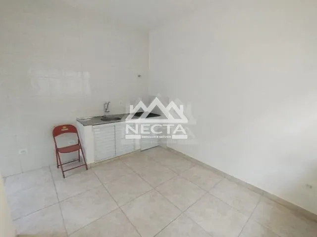 Kitnet com 20m² 1 quarto e 1 banheiro, para alugar, no bairro Cidade Jardim em Caraguatatuba