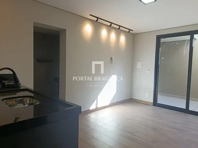 Kitnet 1 quarto e 1 banheiro, para alugar, no bairro Vila Mota em Bragança Paulista