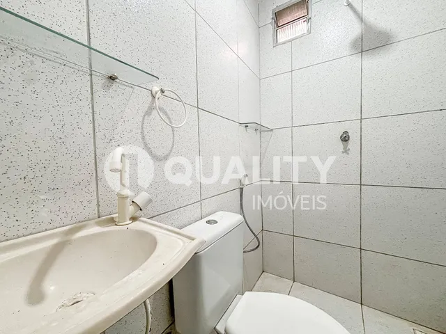 Kitnet 1 quarto e 1 banheiro, para alugar, no bairro Granja Portugal em Fortaleza