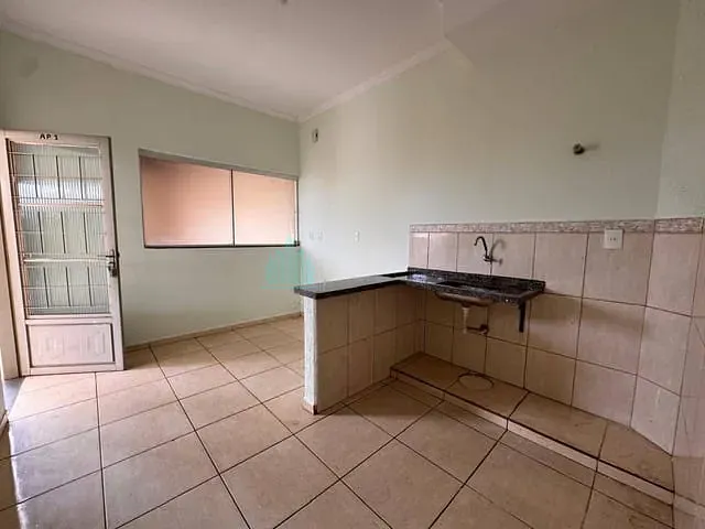 Kitnet 1 quarto e 1 banheiro, para alugar, no bairro Loteamento Vila Chaud em Catalão