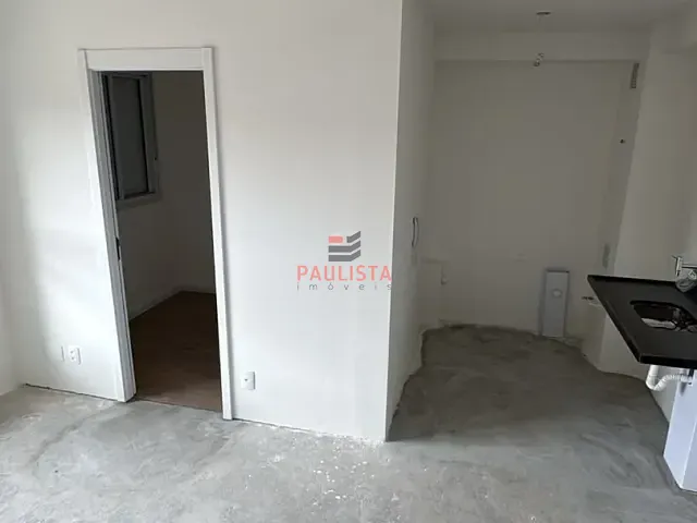 Kitnet 2 quartos e 1 banheiro, à venda, no bairro Vila Firmiano Pinto em São Paulo