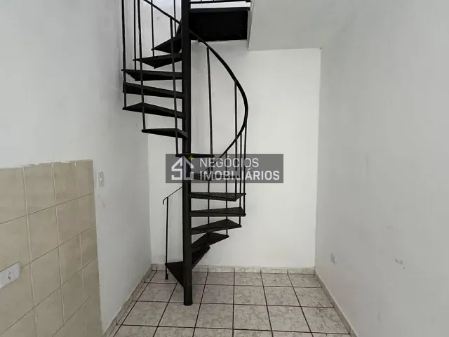 Kitnet 1 quarto e 1 banheiro, para alugar, no bairro Jardim Rubilene em São Paulo