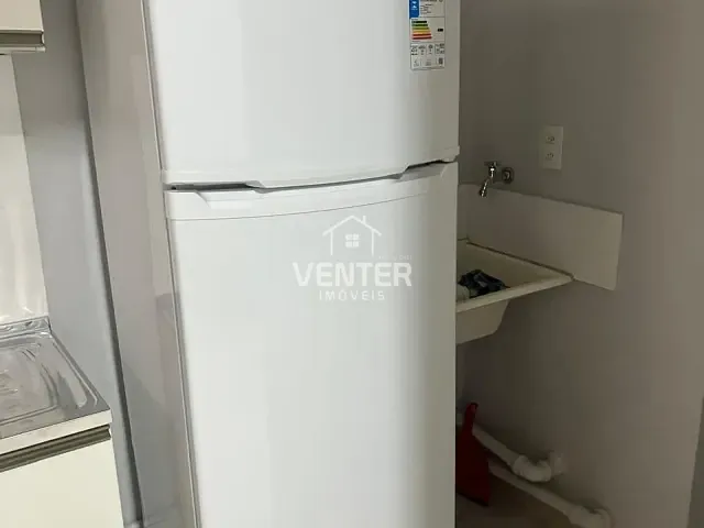 Kitnet 1 quarto e 1 banheiro, para alugar, no bairro Chácara Guizard em Taubaté
