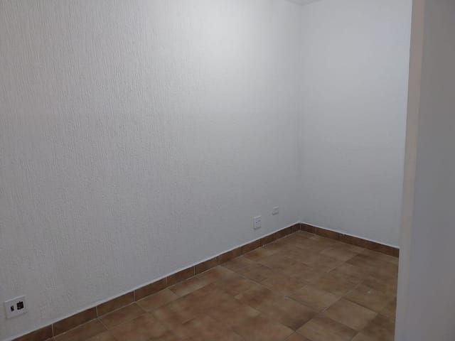 Kitnet 1 quarto e 1 banheiro, para alugar, no bairro Osvaldo Cruz em São Caetano do Sul