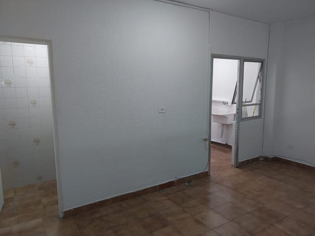 Kitnet 1 quarto e 1 banheiro, para alugar, no bairro Osvaldo Cruz em São Caetano do Sul