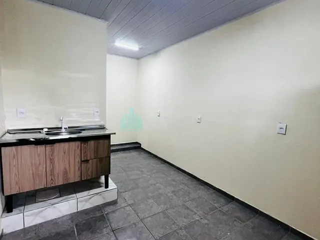Kitnet 1 quarto e 1 banheiro, para alugar, no bairro Setor Central em Catalão
