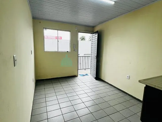 Kitnet 1 quarto e 1 banheiro, para alugar, no bairro Setor Central em Catalão