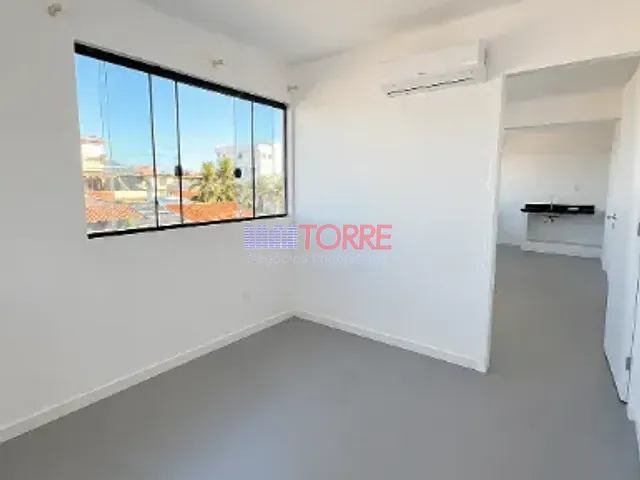 Kitnet 1 quarto e 1 banheiro, para alugar, no bairro Pontal em Ilhéus