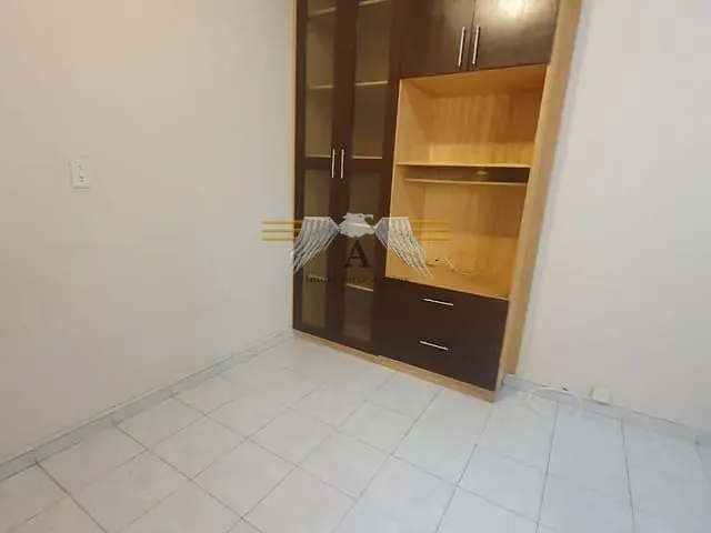 Kitnet 1 quarto e 1 banheiro, à venda ou para alugar, no bairro Liberdade em São Paulo
