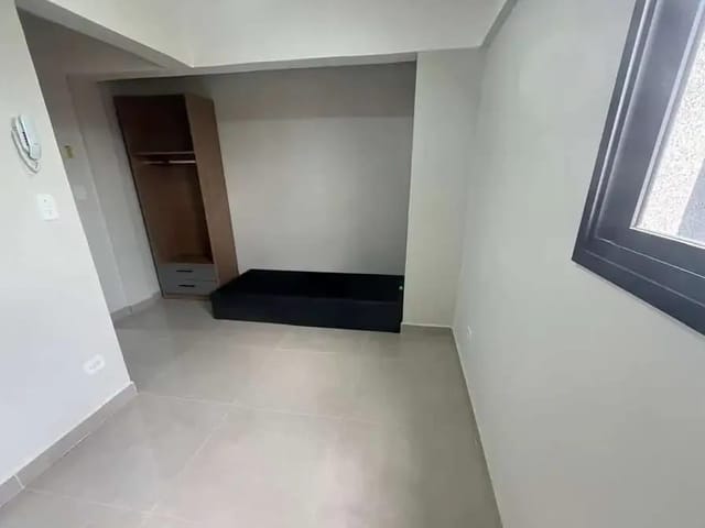Kitnet 1 quarto e 1 banheiro, para alugar, no bairro Parque das Nações em Santo André