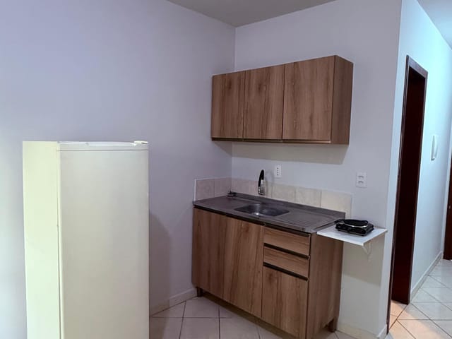 Kitnet 1 quarto e 1 banheiro, para alugar, no bairro Trindade em Florianópolis
