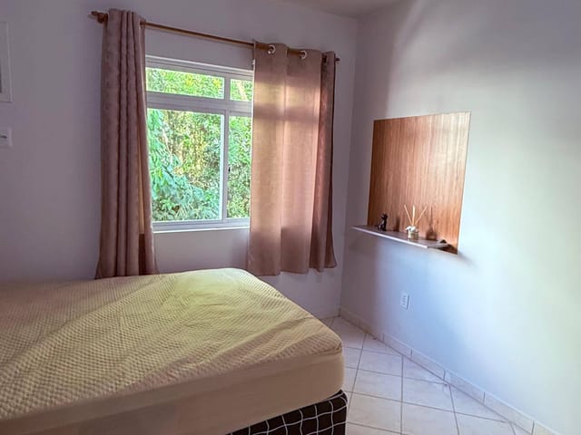 Kitnet 1 quarto e 1 banheiro, para alugar, no bairro Trindade em Florianópolis