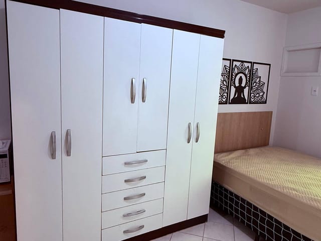 Kitnet 1 quarto e 1 banheiro, para alugar, no bairro Trindade em Florianópolis