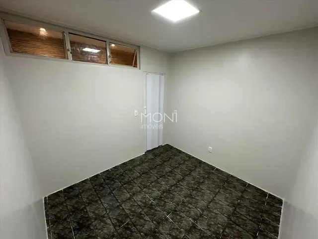 Kitnet 2 quartos e 1 banheiro, à venda, no bairro Asa Norte em Brasília