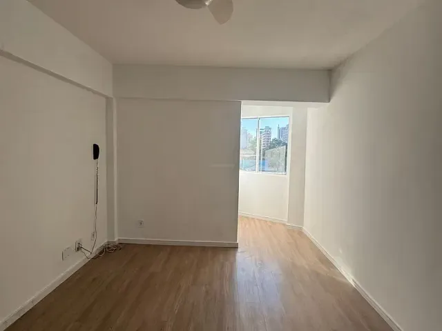 Kitnet 1 quarto e 1 banheiro, à venda, no bairro Cambuí em Campinas
