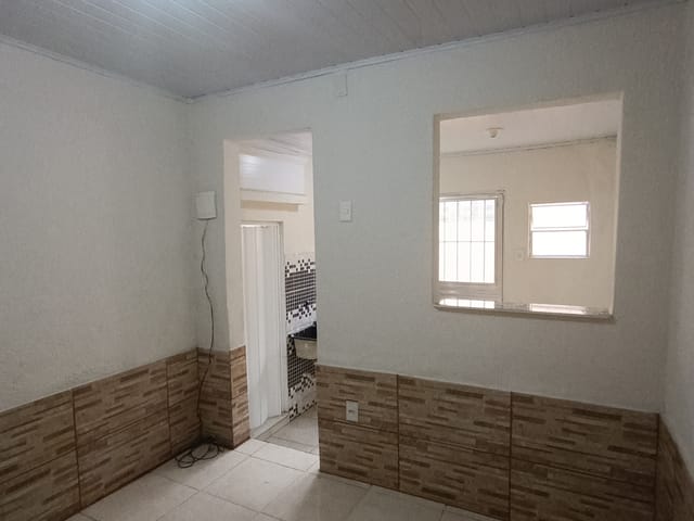 Foto do Kitnet - PENHA CIRCULAR - ÓTIMA KITNET DE UMA VILA NOS FUNDOS, COM 25 M2 , COM QUARTO, BANHEIRO E COZINHA, BOA LOCALIZAÇÃO ,PRÓXIMA AO COMÉRCIO | Hilmar