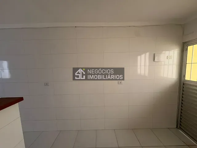 Kitnet 1 quarto e 1 banheiro, para alugar, no bairro Vila das Mercês em São Paulo