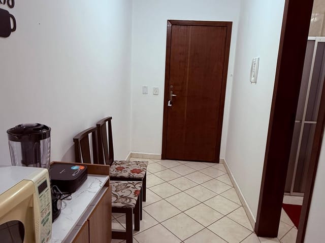 Kitnet 1 quarto e 1 banheiro, para alugar, no bairro Trindade em Florianópolis