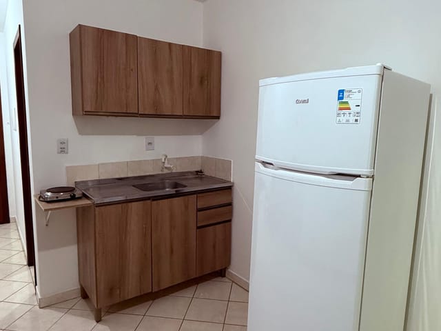 Kitnet 1 quarto e 1 banheiro, para alugar, no bairro Trindade em Florianópolis