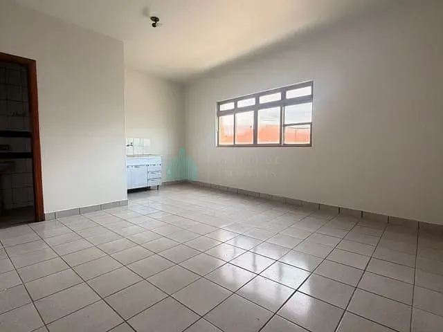Kitnet 1 quarto e 1 banheiro, para alugar, no bairro Setor Central em Catalão