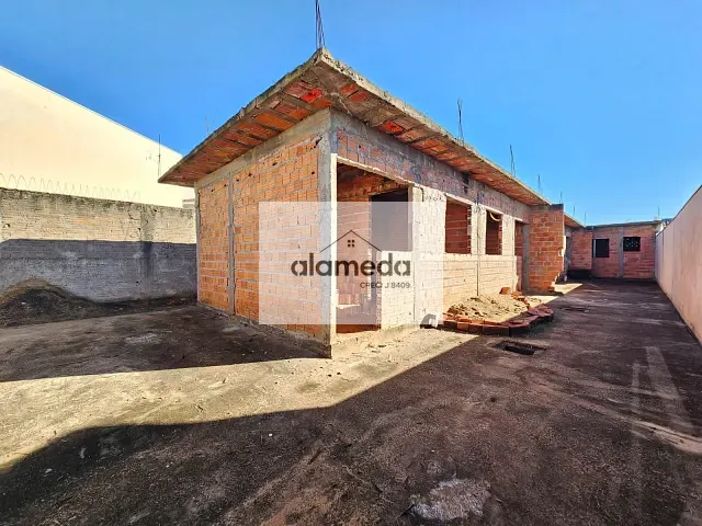 Kitnet com 274m² 5 quartos e 5 banheiros, à venda, no bairro POMPEIA 2 em Jacarezinho
