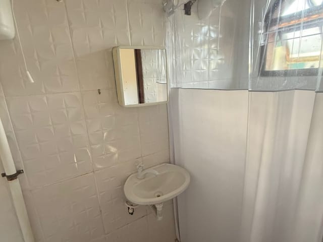 Kitnet 1 quarto e 1 banheiro, para alugar, no bairro Piratininga em Niterói