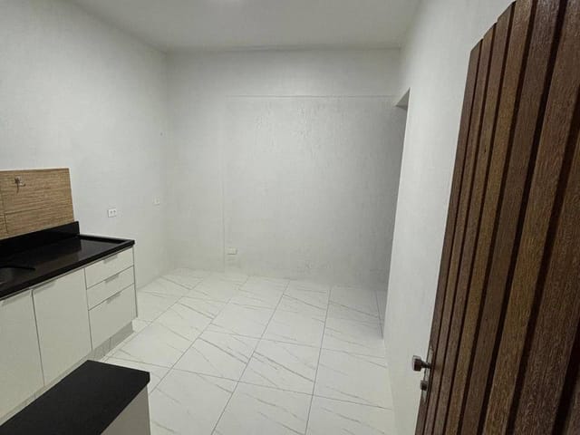 Kitnet com 50m² 1 quarto e 1 banheiro, para alugar, no bairro Parque Vitória em São Paulo