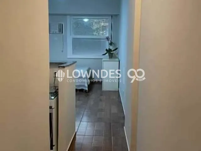 Kitnet com 25m² 1 quarto e 1 banheiro, à venda, no bairro Copacabana em Rio de Janeiro