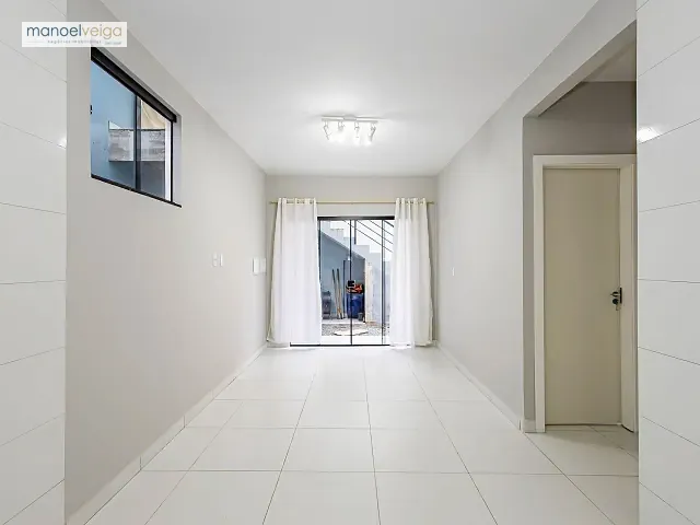 Kitnet 2 quartos e 1 banheiro, para alugar, no bairro Capão Raso em Curitiba
