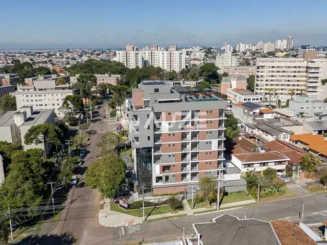 Kitnet com 21m², à venda, no bairro Novo Mundo em Curitiba