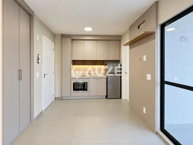Kitnet com 21m², à venda, no bairro Novo Mundo em Curitiba