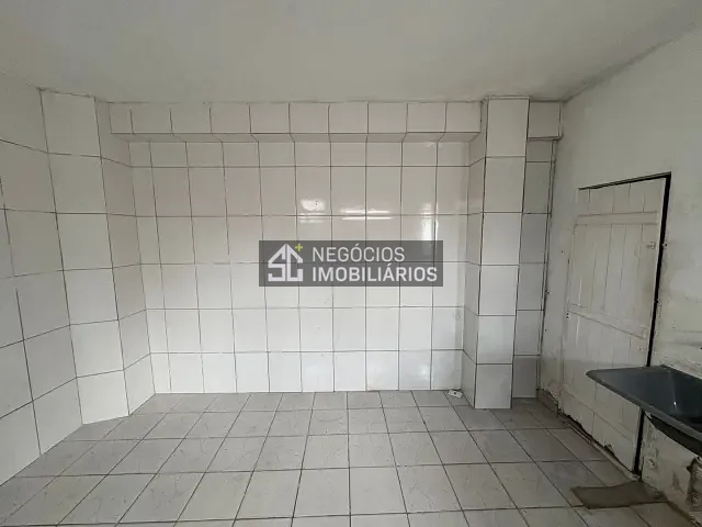 Kitnet 1 quarto e 1 banheiro, para alugar, no bairro Vila Caraguatá em São Paulo