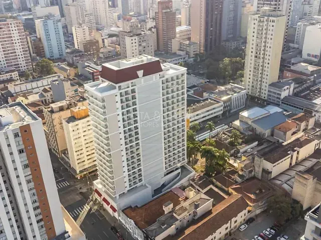 Kitnet com 19m² 1 quarto e 1 banheiro, à venda, no bairro Centro em Curitiba