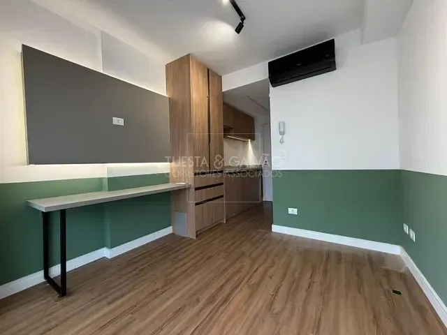 Kitnet com 19m² 1 quarto e 1 banheiro, à venda, no bairro Centro em Curitiba