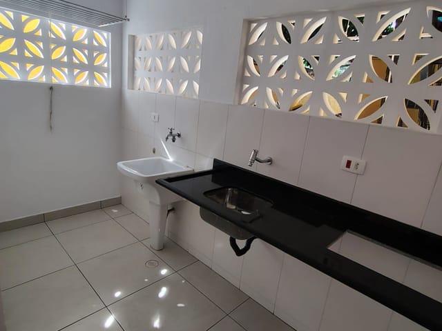 Kitnet com 45m² 1 quarto e 1 banheiro, para alugar, no bairro Vila Hamburguesa em São Paulo
