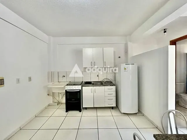 Kitnet com 34m² 1 quarto e 1 banheiro, para alugar, no bairro Uvaranas em Ponta Grossa