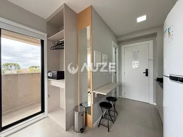 Kitnet com 17m² 1 quarto e 1 banheiro, para alugar, no bairro Novo Mundo em Curitiba