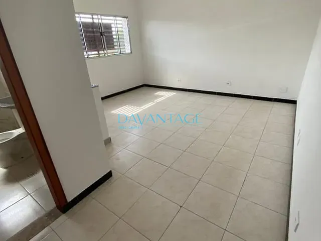 Kitnet com 20m² 1 quarto e 1 banheiro, para alugar, no bairro Vila Romana em São Paulo